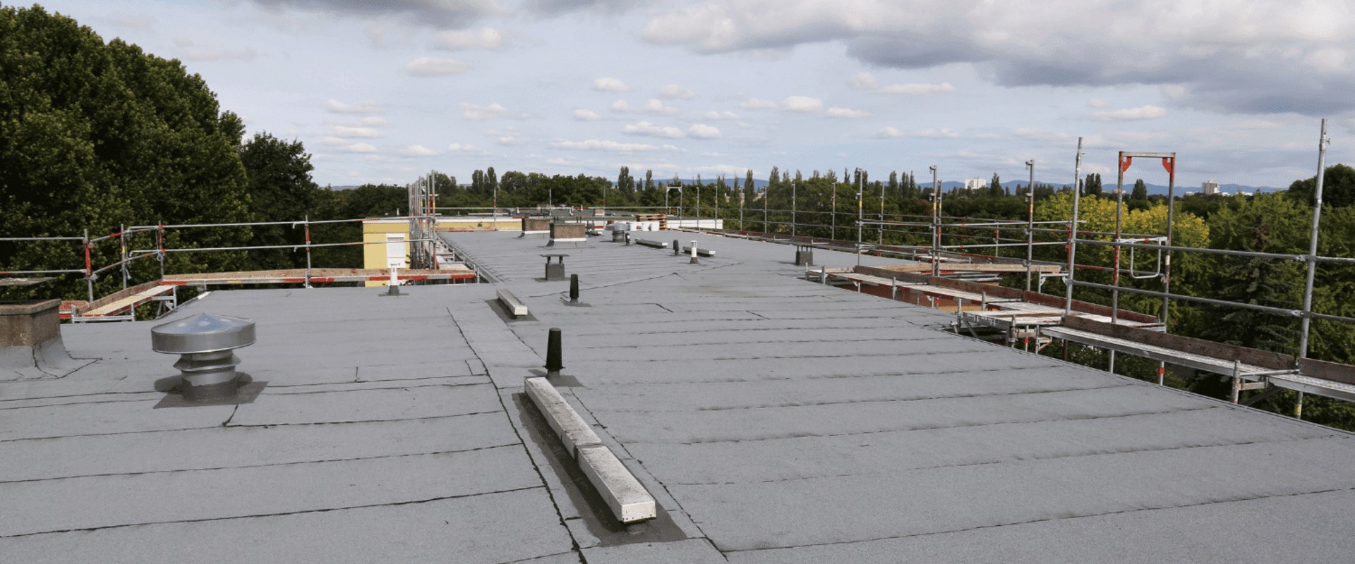 Understanding Modified Bitumen Roofing for Commercial and Residential Buildings