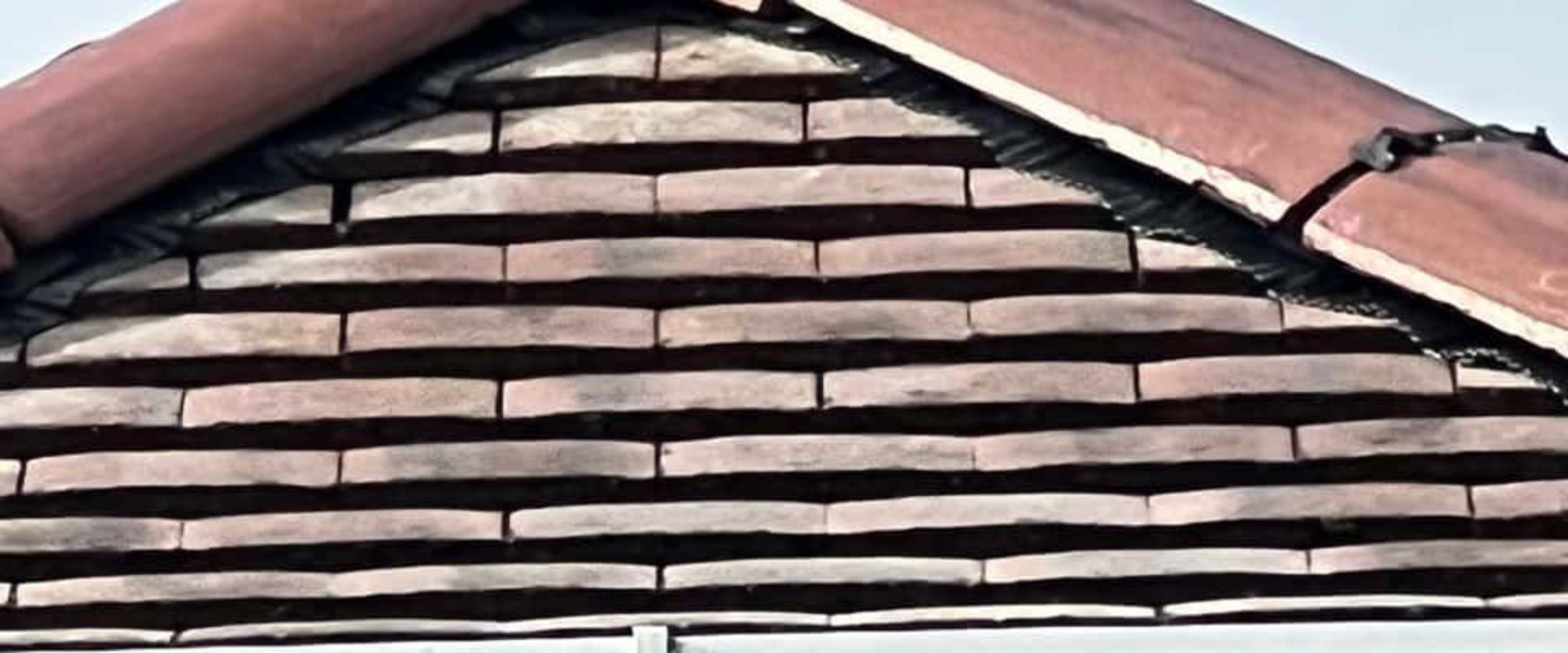 Sealing and Caulking Gaps and Cracks: How to Protect Your Roof from Damage
